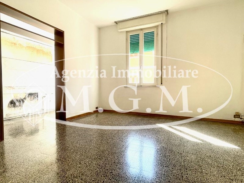 Trilocale in Vendita a Pontedera, 75'000€, 60 m²