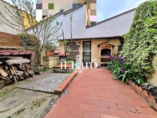 Casa Indipendente in Vendita a Campi Bisenzio, 390'000€, 161 m²