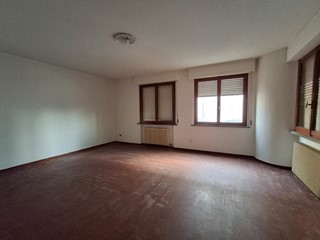 Appartamento in Vendita a Empoli, 300'000€, 150 m², con Box