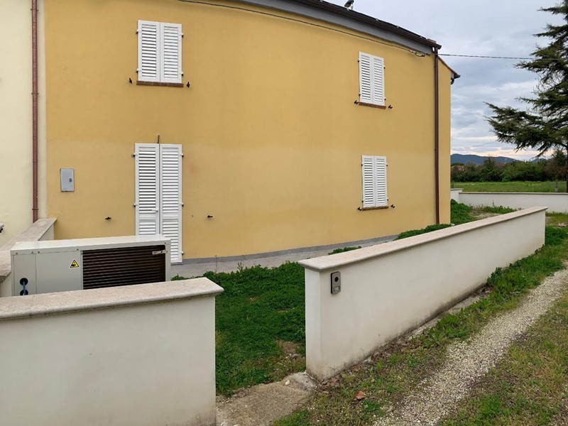 Casa Indipendente in Vendita a San Giuliano Terme, zona Arena Metato, 250'000€, 80 m²