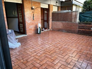 Bilocale in Vendita a Carrara, zona Marina di Carrara, 170'000€, 48 m²