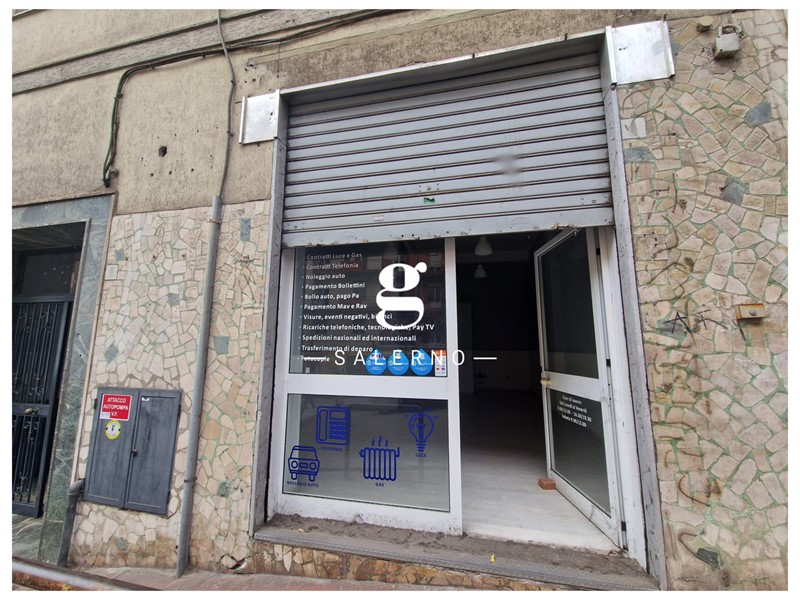 Negozio in Vendita a Salerno, 95'000&euro;, 32 m²