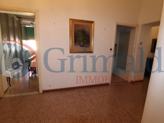 Trilocale in Vendita a La Spezia, 199'000€, 100 m², arredato