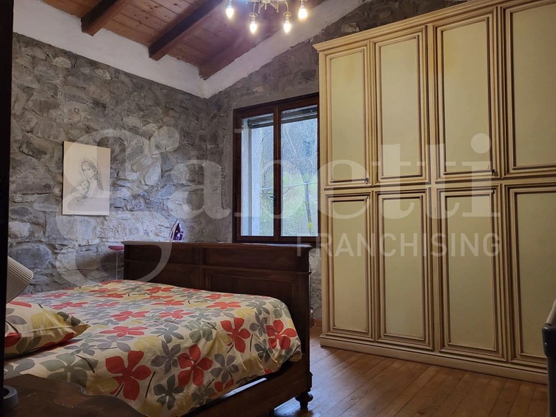 Casa Indipendente in Vendita a Marzabotto, 199'000€, 160 m²