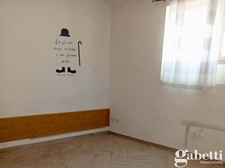 Ufficio in Vendita a Marigliano, 84'000€, 70 m²