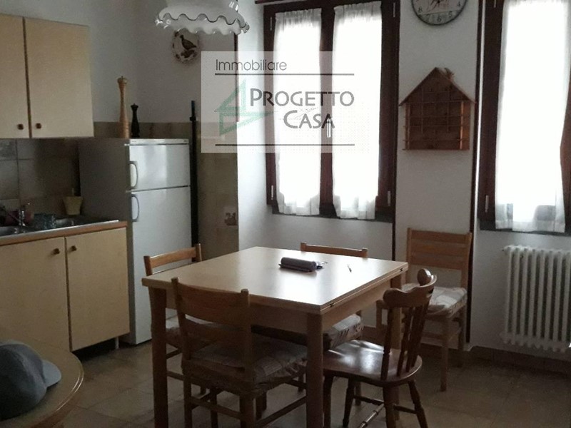 Casa Semi Indipendente in Vendita a Omegna, 99'000€, 90 m²