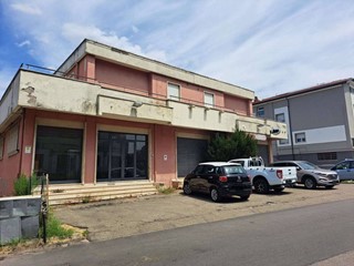 Magazzino in Vendita a Viterbo, 8'800€, 36 m²