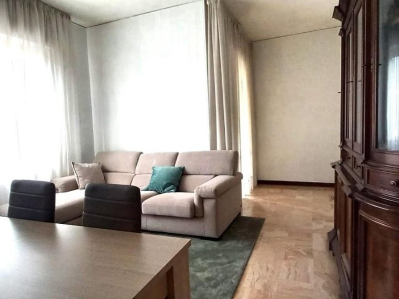 Quadrilocale in Vendita a Carrara, 180'000€, 90 m²