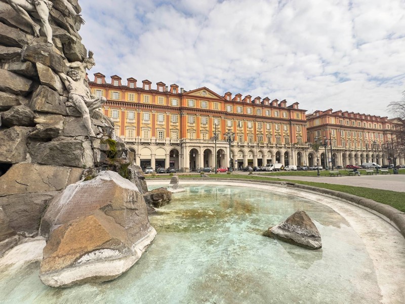 Appartamento in Vendita a Torino, zona Centro, 780'000€, 306 m²