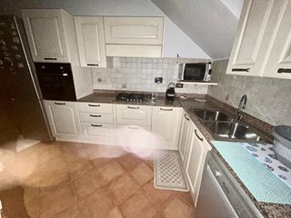 Casa Indipendente in Vendita a Carrara, zona Torano, 83'000€, 85 m²