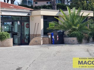 Immobile commerciale in Affitto a Casciana Terme Lari, 1'500€, 200 m²