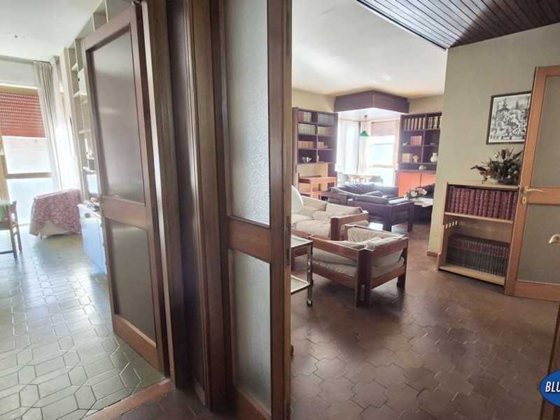 Appartamento in Vendita a Viareggio, 620'000€, 208 m²