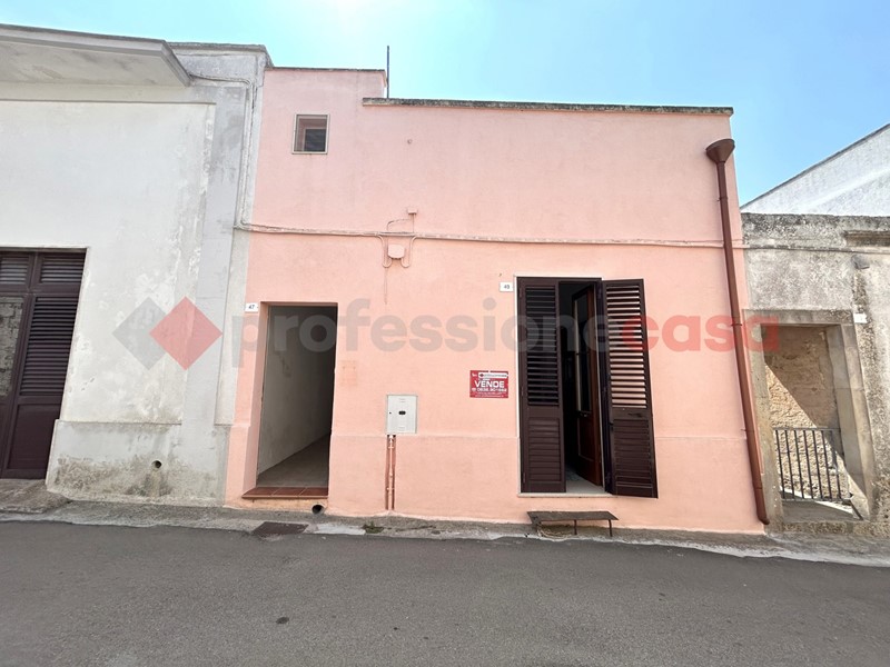 Casa Indipendente in Vendita a Santa Cesarea Terme, 70'000€, 95 m²