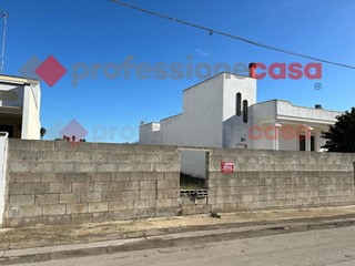 Terreno edificabile in Vendita a Poggiardo, 37'000€, 525 m²