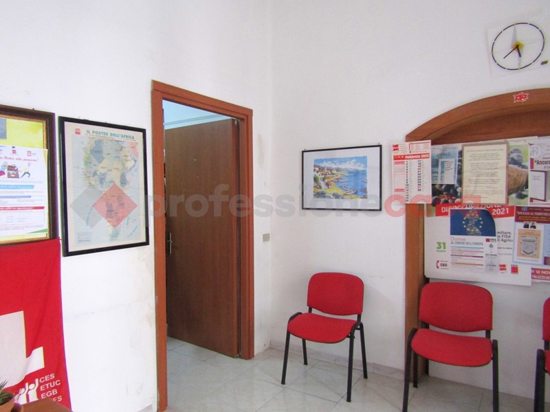 Casa Indipendente in Vendita a Poggiardo, 55'000€, 90 m²