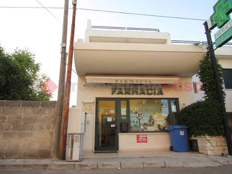 Negozio in Vendita a Nociglia, 70'000€, 108 m²