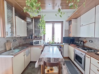 Casa Indipendente in Vendita a Magenta, 157'000€, 70 m²