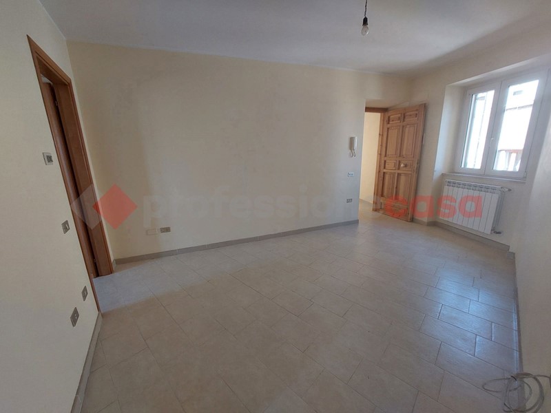 Appartamento in Vendita a Ripi, 65'000€, 165 m²