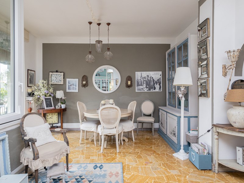 Trilocale in Vendita a Varese, 235'000€, 137 m²