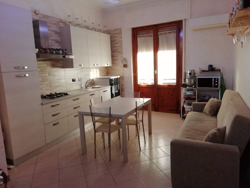Trilocale in Vendita a Firenze, 250'000€, 70 m², arredato