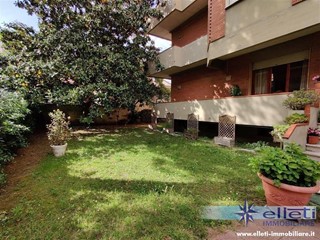 Appartamento in Vendita a Massa, 380'000&euro;, 160 m²