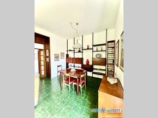 Villa in Vendita a Carrara, zona Marina di Carrara, 500'000€, 135 m², arredato