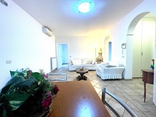 Trilocale in Vendita a Empoli, 279'000€, 80 m², con Box