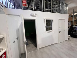 Capannone in Vendita a Vicopisano, zona San Giovanni Alla Vena, 118'000€, 160 m²