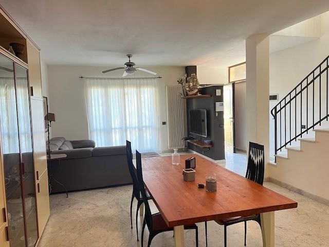 Villa in Vendita a Massa, 430'000&euro;, 170 m², arredato