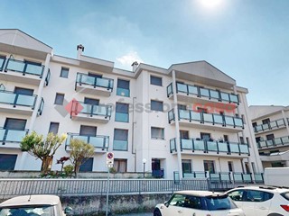 Bilocale in Vendita a Bellinzago Lombardo, 85'000€, 56 m², arredato