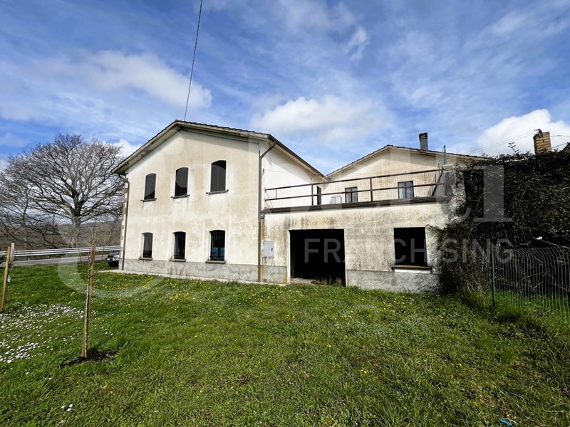 Quadrilocale in Vendita a Gubbio, 85'000&euro;, 100 m²