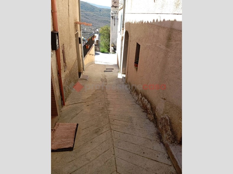 Casa Indipendente in Vendita a Carsoli, 19'000€, 55 m², arredato