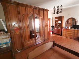 Casale in Vendita a Figino Serenza, 59'000€, 100 m²