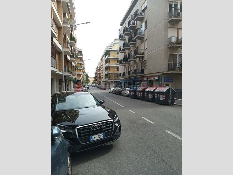 Negozio in Affitto a Roma, 1'900&euro;, 55 m²