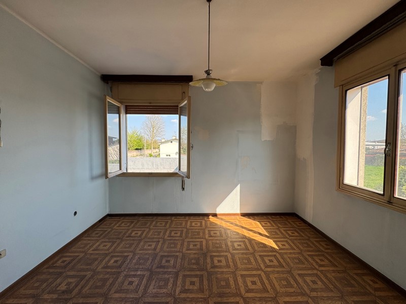 Casa Indipendente in Vendita a Campiglia dei Berici, 150'000&euro;, 230 m²