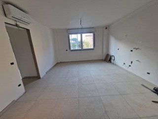 Trilocale in Vendita a Rosignano Marittimo, zona Vada, 175'000€, 73 m²