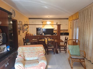 Casa Indipendente in Vendita a Porcari, 175'000€, 120 m²