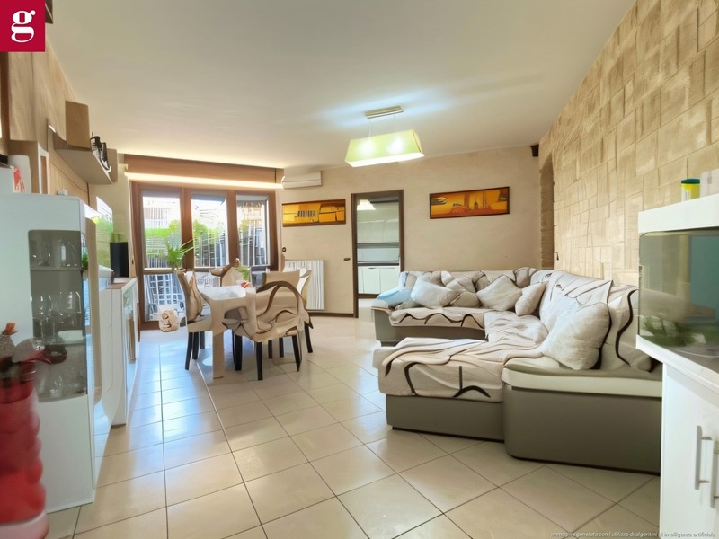 Trilocale in Vendita a Vanzago, 215'000€, 110 m²