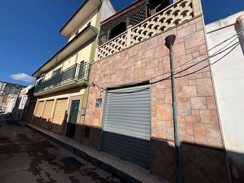 Appartamento in Vendita a Pulsano, 105'000€, 95 m²