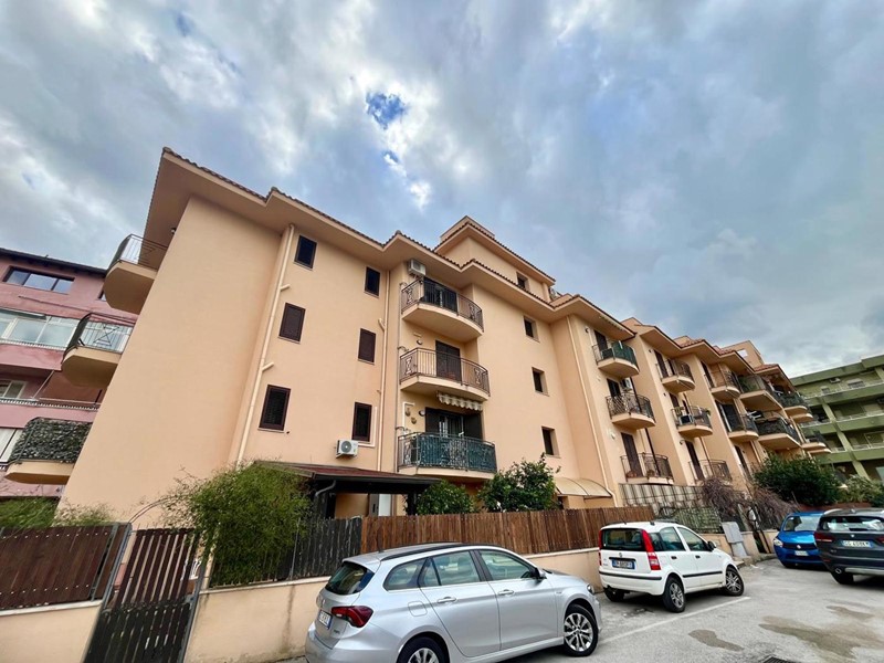 Trilocale in Vendita a Carini, 135'000€, 80 m²