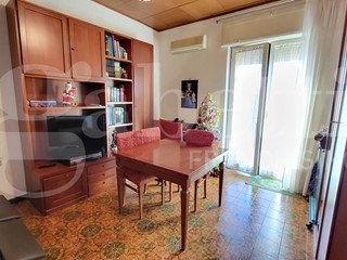 Trilocale in Vendita a Napoli, 250'000€, 85 m²