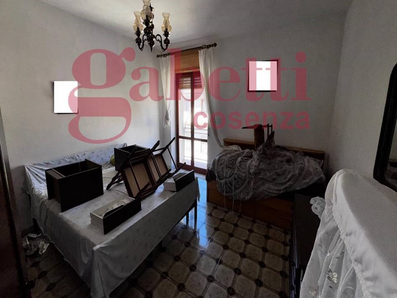 Appartamento in Vendita a Mangone, 27'000€, 120 m²