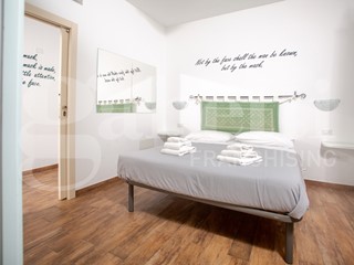 Attività commerciale in Vendita a Santa Teresa Gallura, 970'000€, 493 m²