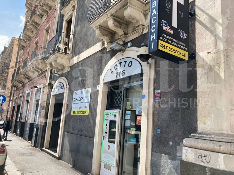 Attività commerciale in Vendita a Catania, 295'000&euro;, 90 m²