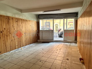 Negozio in Affitto a Livorno, 350€, 50 m²