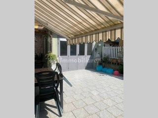 Casa Indipendente in Vendita a Chivasso, zona Centro, 210'000€, 130 m²