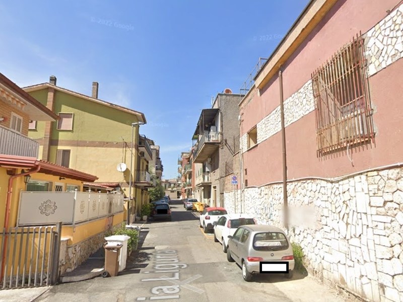 Bilocale in Vendita a Guidonia Montecelio, zona Villalba, 79'000€, 60 m²