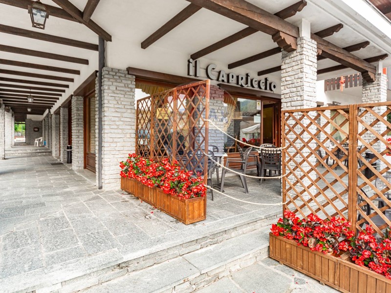 Immobile commerciale in Vendita a Scopello, 340'000€, 240 m², arredato