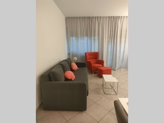 Appartamento in Vendita a Camaiore, zona Lido di Camaiore, 450'000&euro;, 80 m²