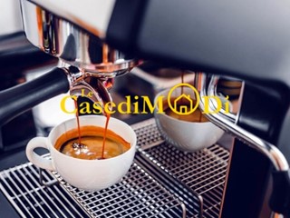 Attività commerciale in Affitto a Collesalvetti, 48'000€, 65 m²